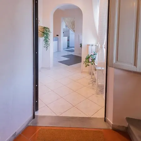 Apartment Dimora Del Viaggiatore Prato (Prato)