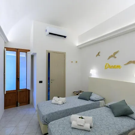 Dimora Del Viaggiatore Apartment *